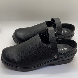 Black Slingback Clog shoes. New, never worn 8.5M